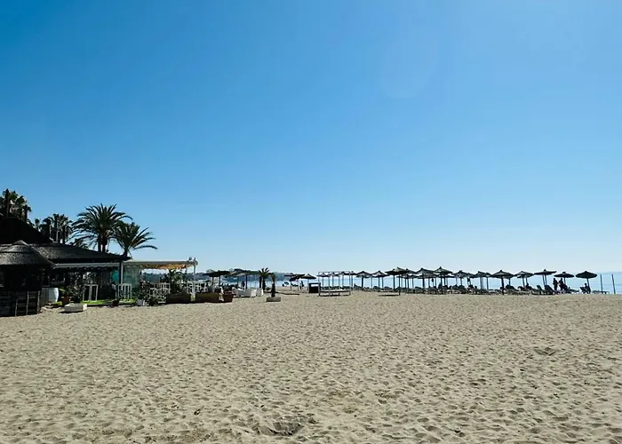 Room City Estepona Castillo